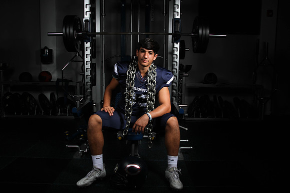 CHS fball-1400
