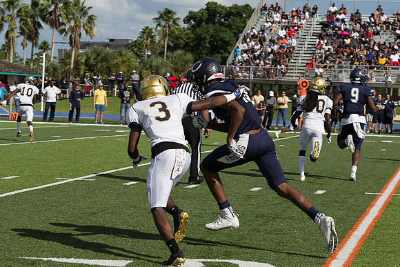 Miami High_po.af_-280