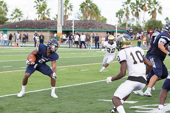 Miami High_po.af_-365