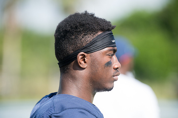 vs Playoff Miami High-14