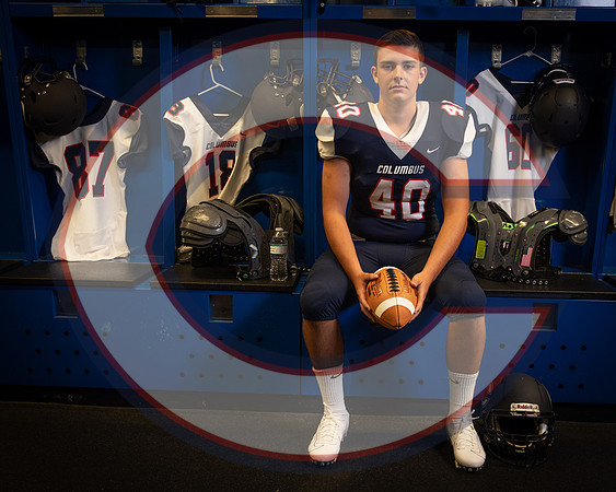 SeniorLockerRoom-1037