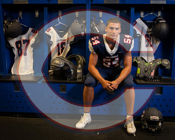 SeniorLockerRoom-1053