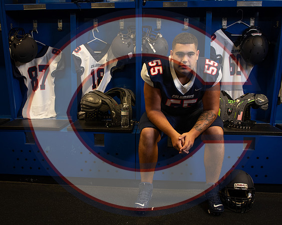 SeniorLockerRoom-1057