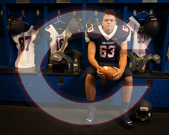 SeniorLockerRoom-1060