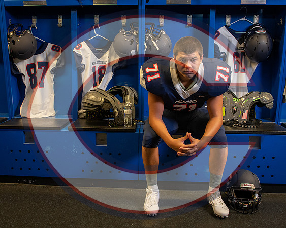 SeniorLockerRoom-1071
